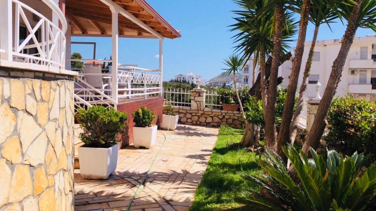 Apartments On The Beach Sarandë Exterior foto
